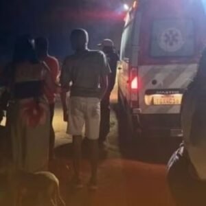 Naufrágio durante passeio mata três da mesma família; uma vítima teria ficado em pé para tirar foto
