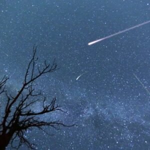 Duas chuvas de meteoros poderão ser vistas no Brasil nesta semana