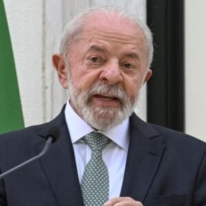 Lula prepara aumento do salário mínimo; saiba o valor