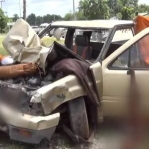 Menino de 11 anos atropela e mata oito monges na Tailândia