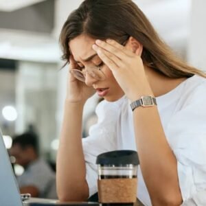 6 hábitos inofensivos que podem disfarçar “grandes níveis de ansiedade”
