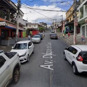 Casal é preso após deixar bebê em carro para ir a baile funk