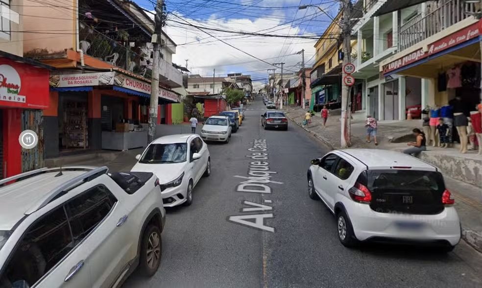 Casal é preso após deixar bebê em carro para ir a baile funk