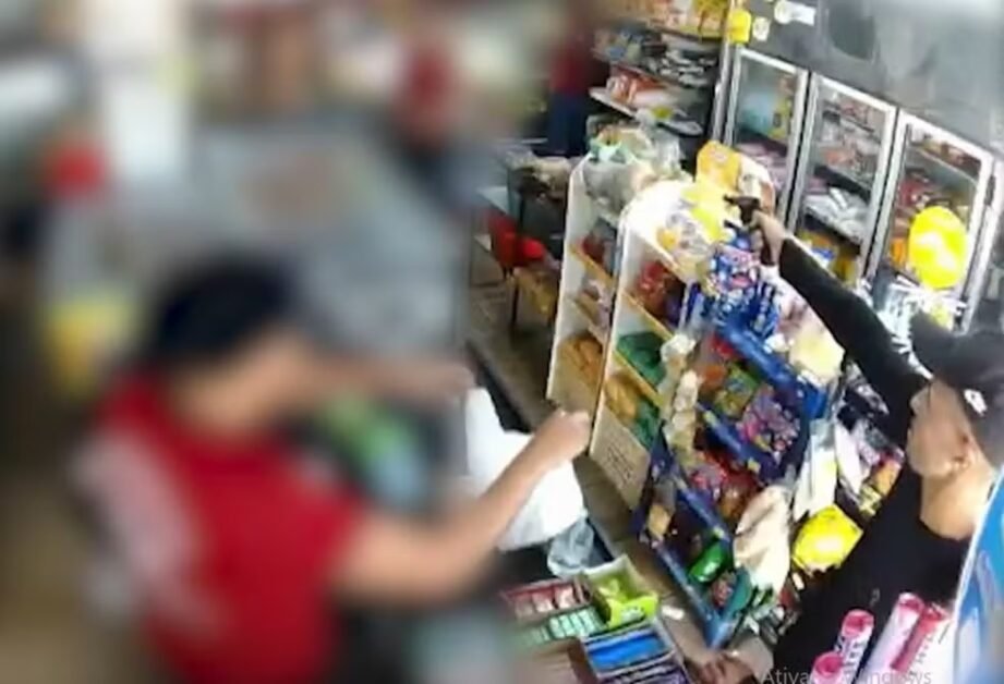 Homem armado assalta mercadinho em João Pessoa