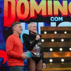 Xuxa rebate críticas sobre seu figurino no show: ‘A virilha é minha e mostro se quiser’