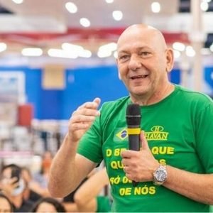 Luciano Hang transforma aniversário de 40 anos da Havan em prêmio de R$ 25 milhões para quem trabalha na rede