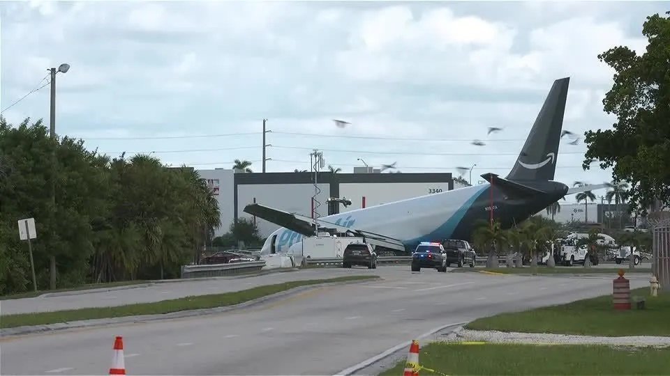 Piloto do avião da Amazon ignorou alertas antes de acidente, diz NTSB