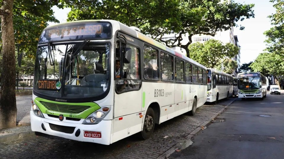 Ônibus